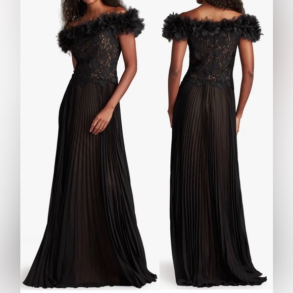 Tadashi Shoji Dresses & Skirts - NEW Tadashi Shoji Margaux Black Off-Shoulder Floral Ruffle Trim pleated Gown 10